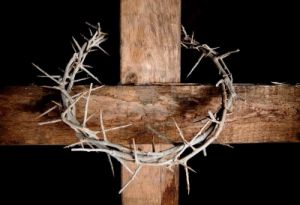6187141-crown-of-thorns-hung-around-the-easter-cross